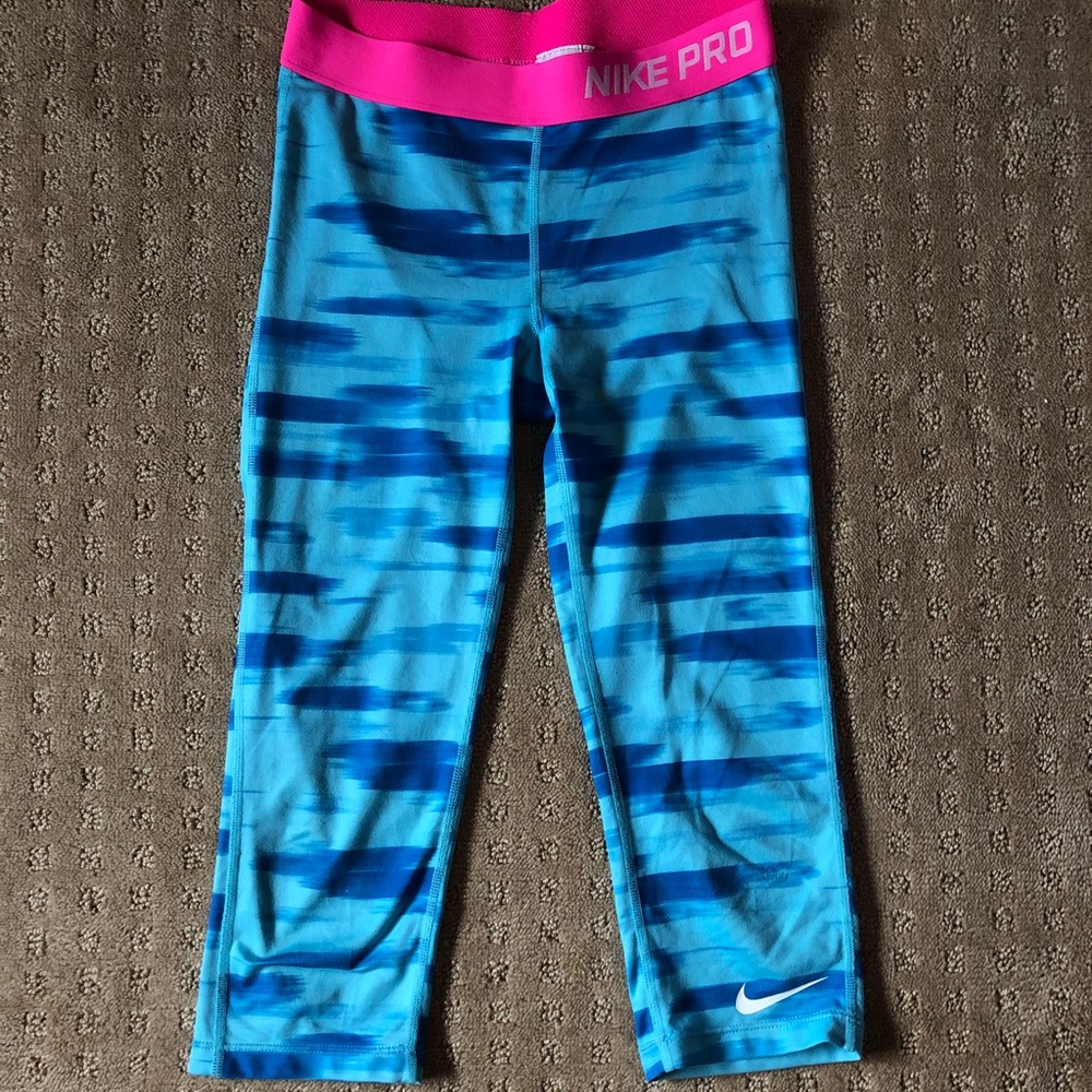 Nike Pro Capri Leggings